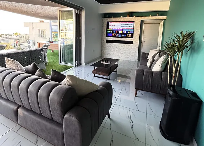 Sant Deluxe Ayia Napa